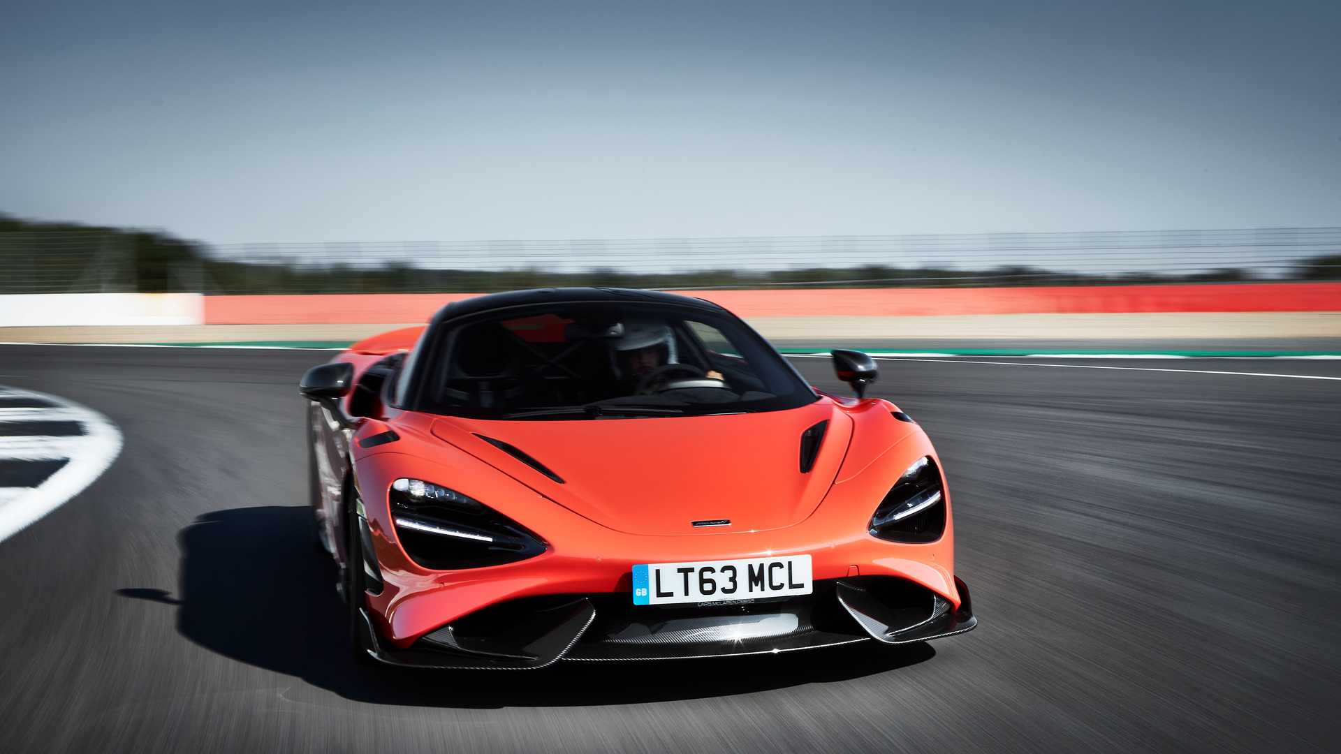 Discover McLaren McLaren 765LT Exterior Interior Images.Find all aspects and details of cars.