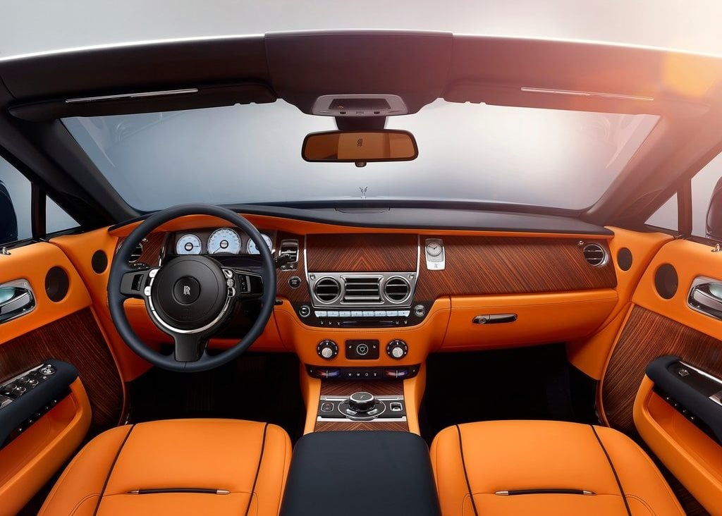 Discover Rolls-Royce Rolls-Royce Dawn Exterior Interior Images.Find all aspects and details of cars.