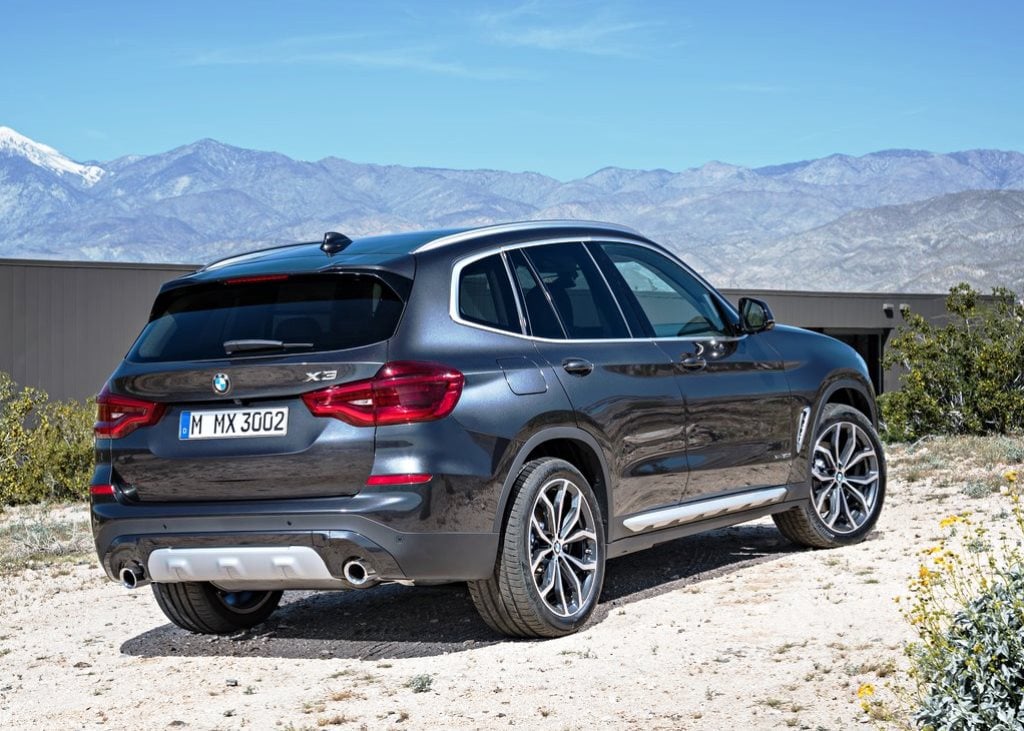 Discover BMW BMW X3 Exterior Interior Images.Find all aspects and details of cars.