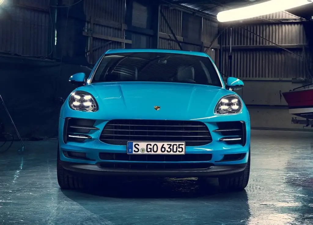 Discover Porsche Porsche Macan Exterior Interior Images.Find all aspects and details of cars.