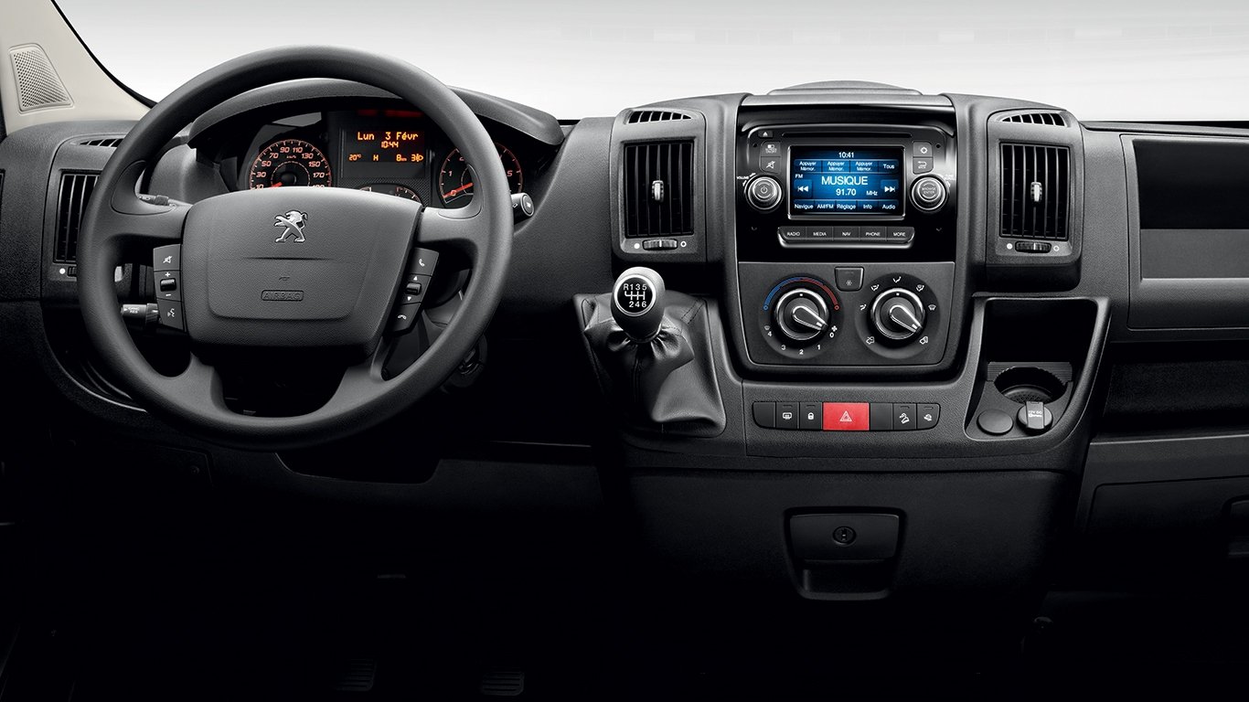 Discover Peugeot Peugeot Boxer Exterior Interior Images.Find all aspects and details of cars.