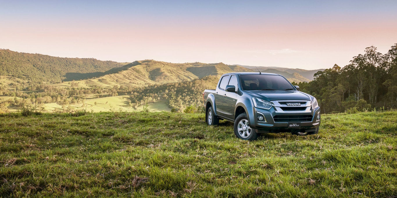 Discover Isuzu  Isuzu DMax Exterior Interior Images.Find all aspects and details of cars.