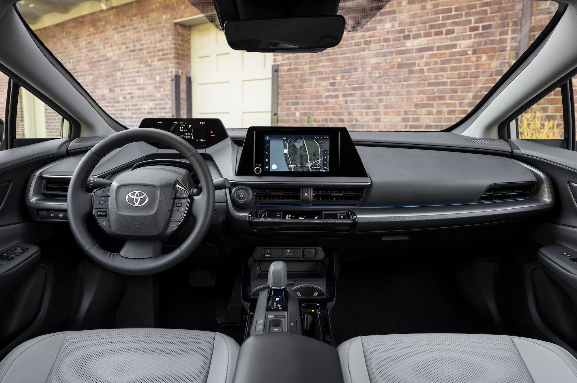 Discover Toyota Toyota Prius Exterior Interior Images.Find all aspects and details of cars.