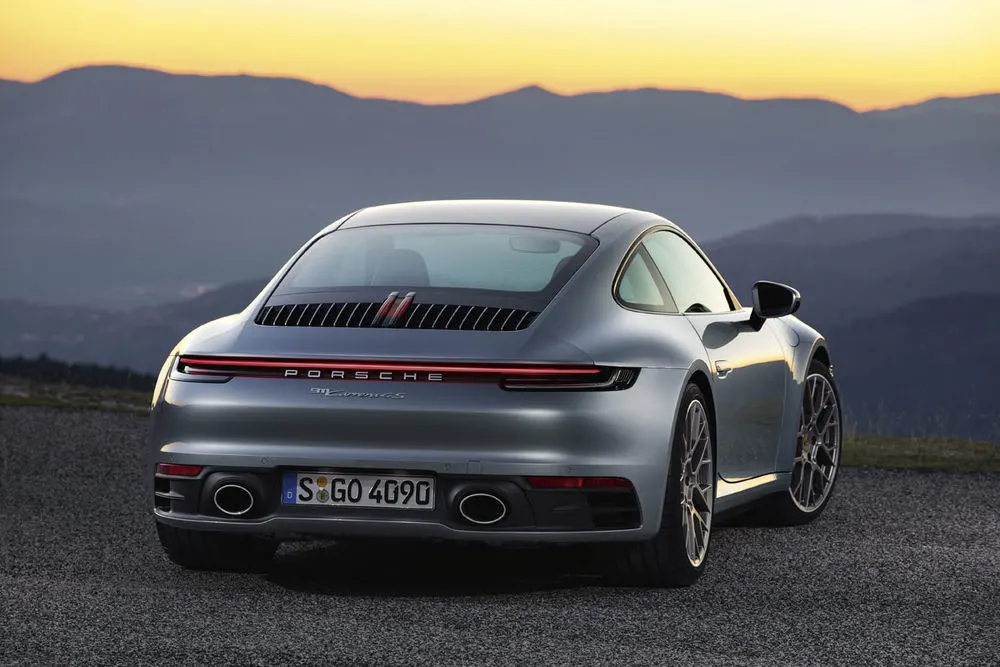 Discover Porsche Porsche 911 Exterior Interior Images.Find all aspects and details of cars.