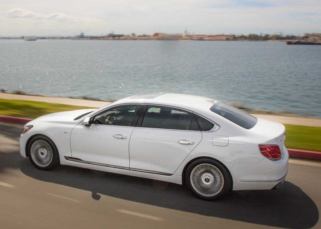 Discover Kia Kia K900 Exterior Interior Images.Find all aspects and details of cars.