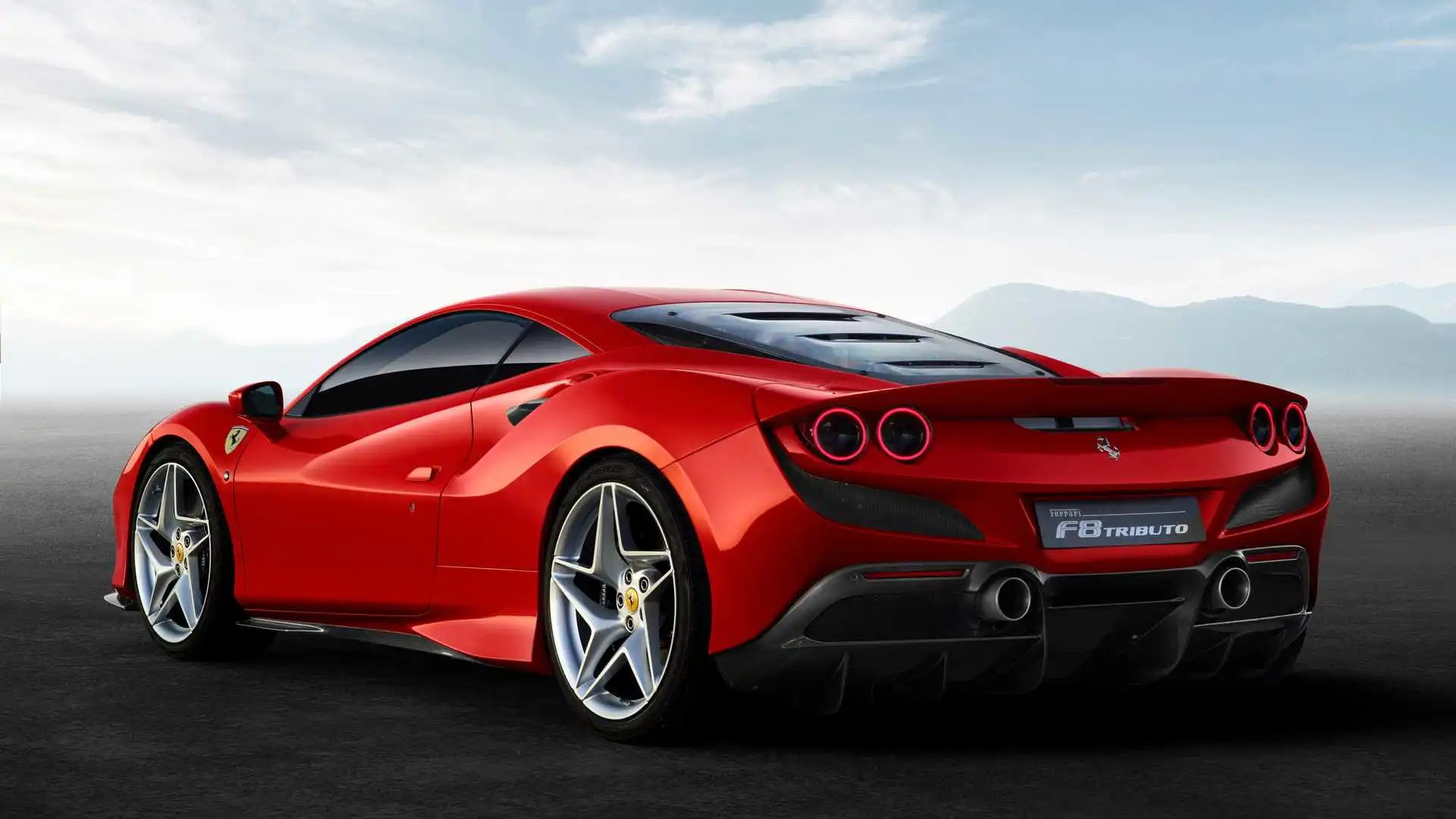 Discover Ferrari Ferrari F8 Spider Exterior Interior Images.Find all aspects and details of cars.