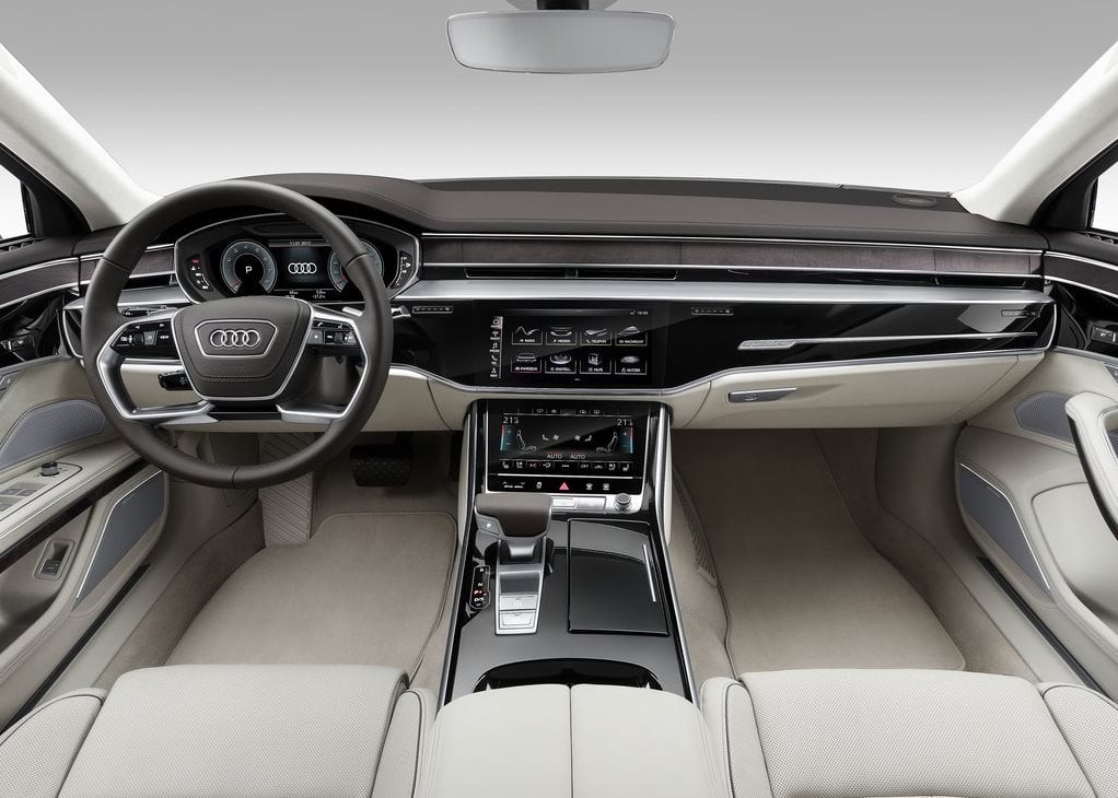 the 4th official image of Audi A8.