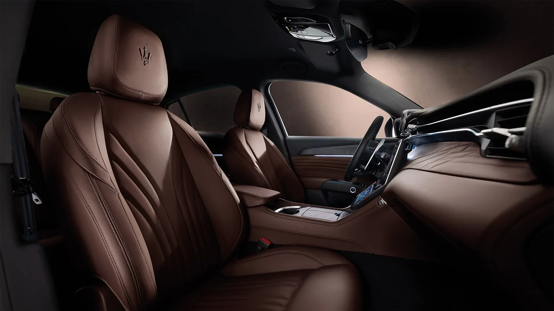 Discover Maserati Maserati Grecale Exterior Interior Images.Find all aspects and details of cars.