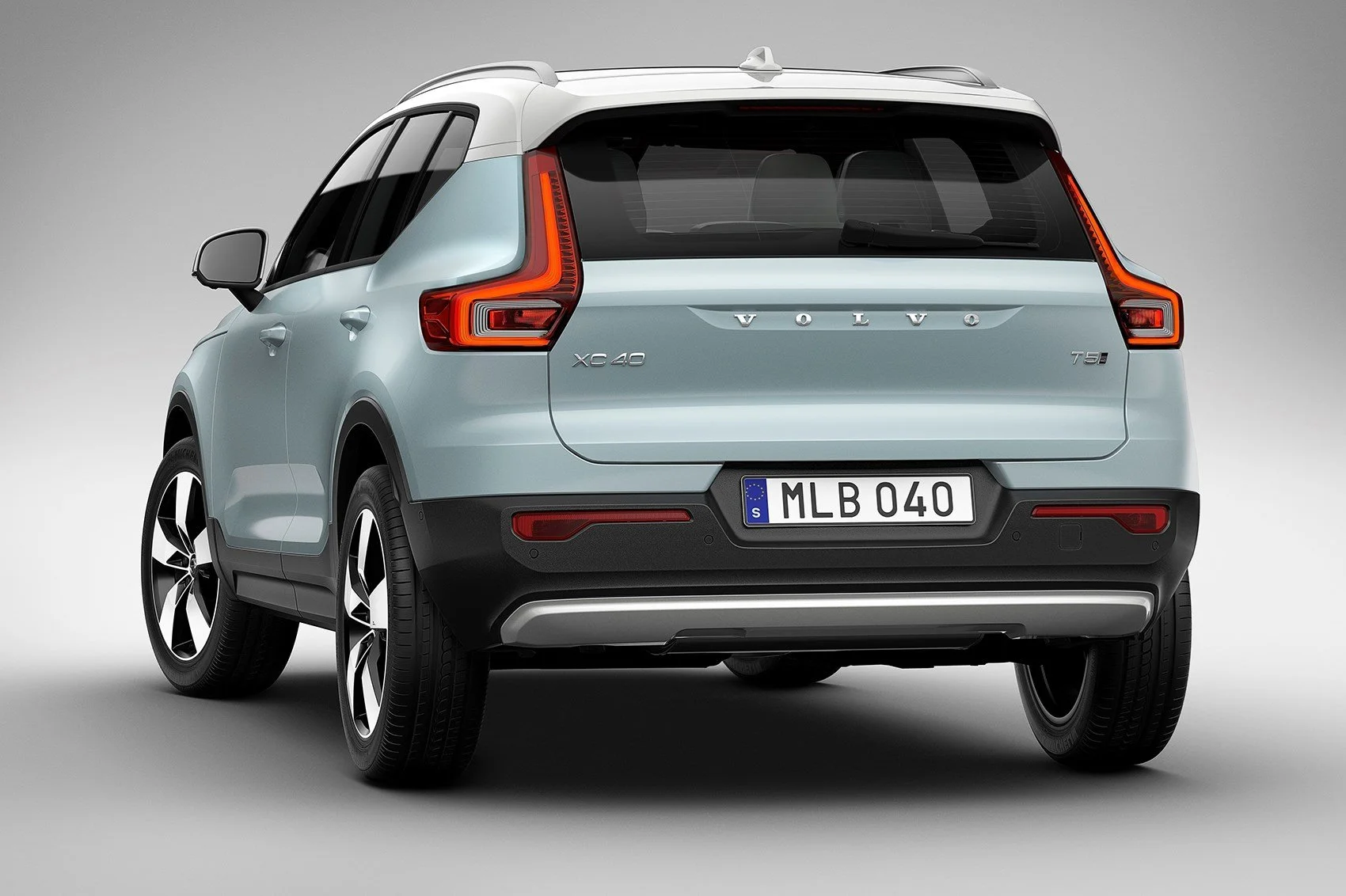 Discover Volvo Volvo XC40 Exterior Interior Images.Find all aspects and details of cars.