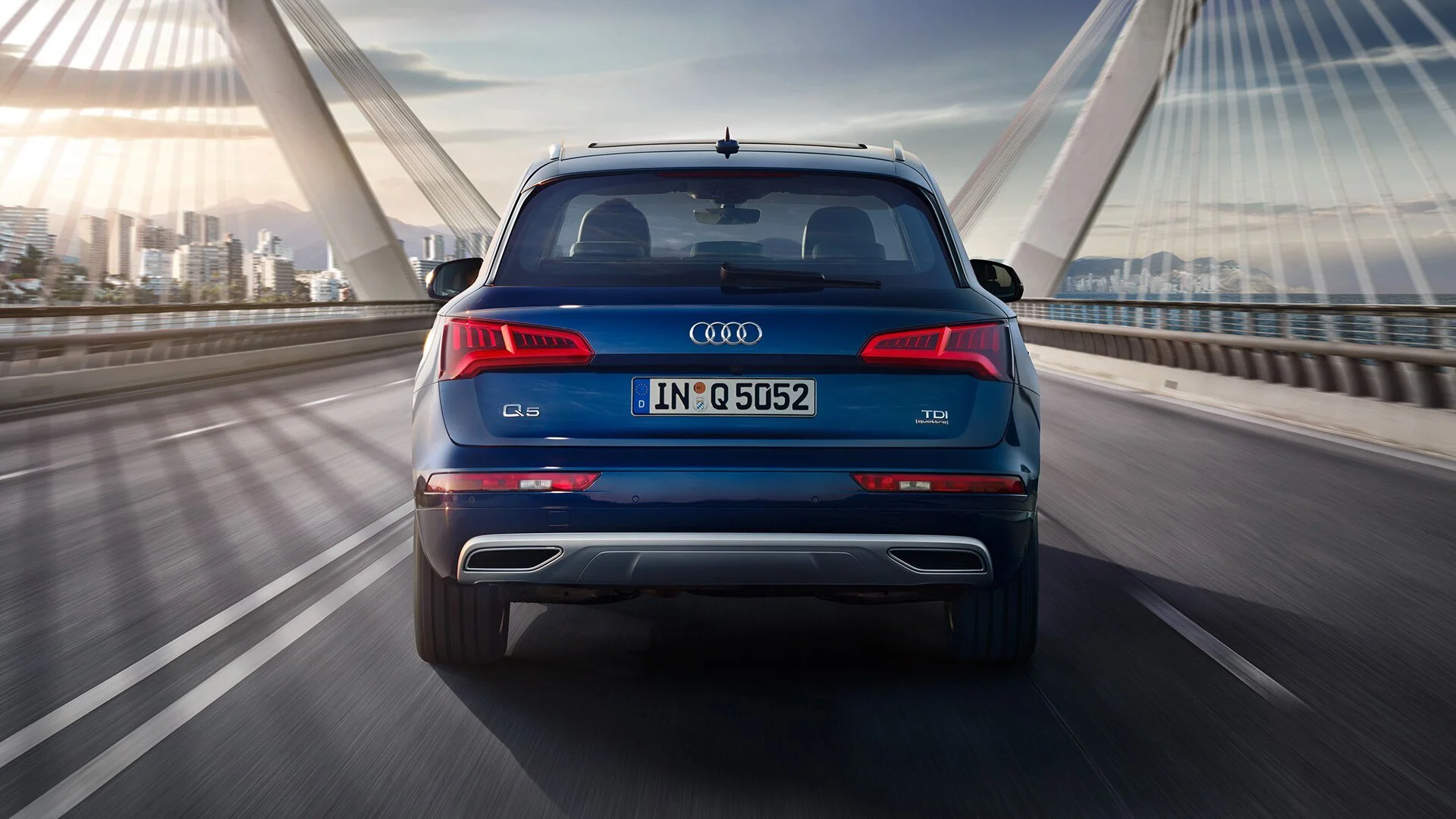 Discover Audi Audi Q5 Exterior Interior Images.Find all aspects and details of cars.