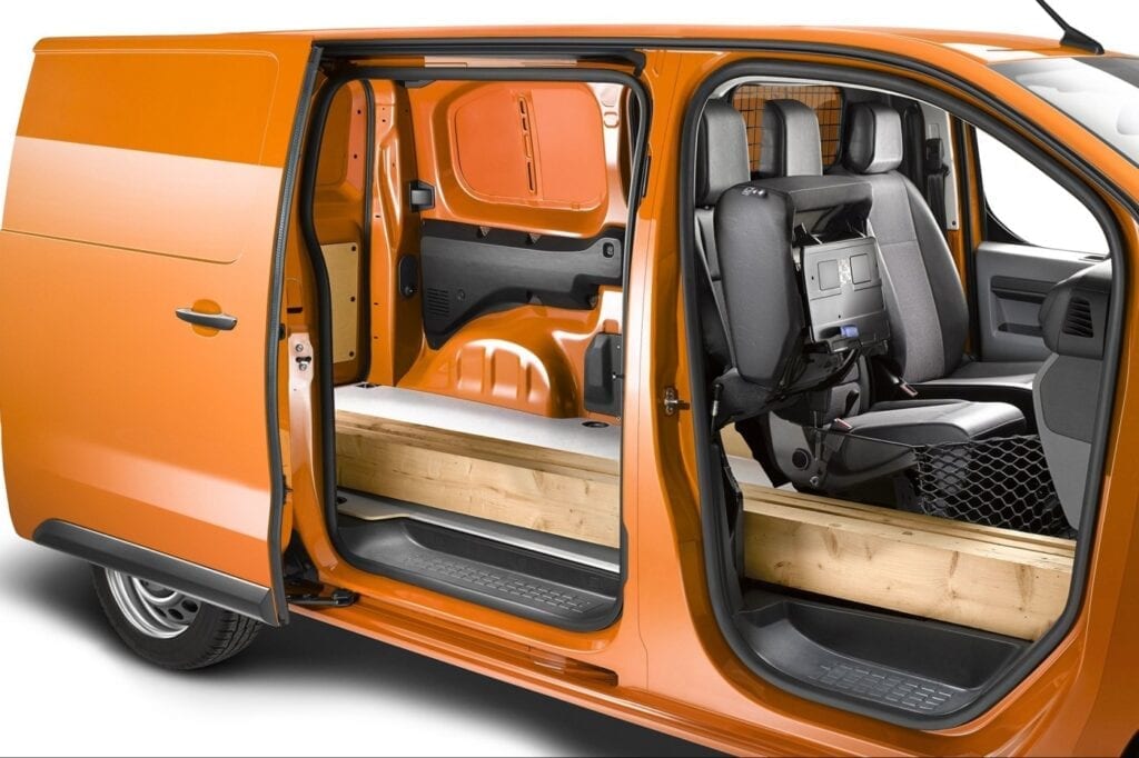 Discover Opel Opel Vivaro Exterior Interior Images.Find all aspects and details of cars.