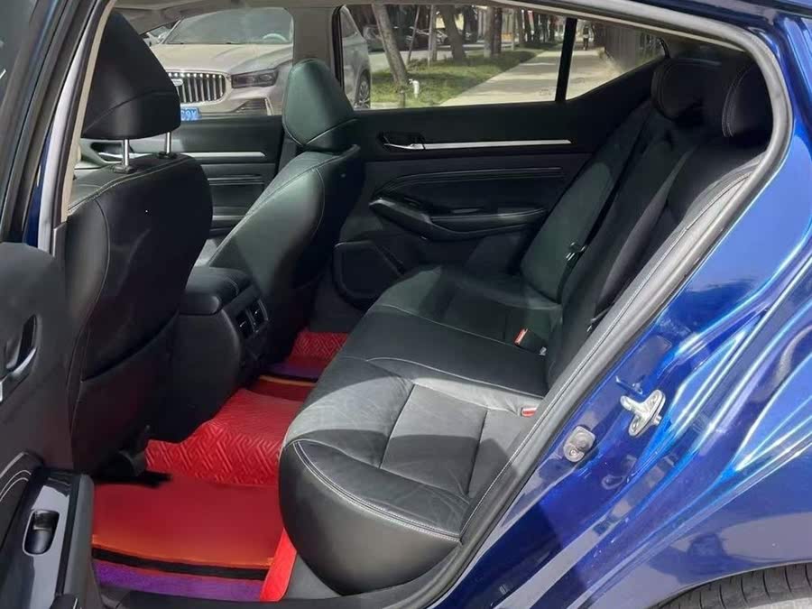 Discover undefined undefined Exterior Interior Images.Find all aspects and details of cars.