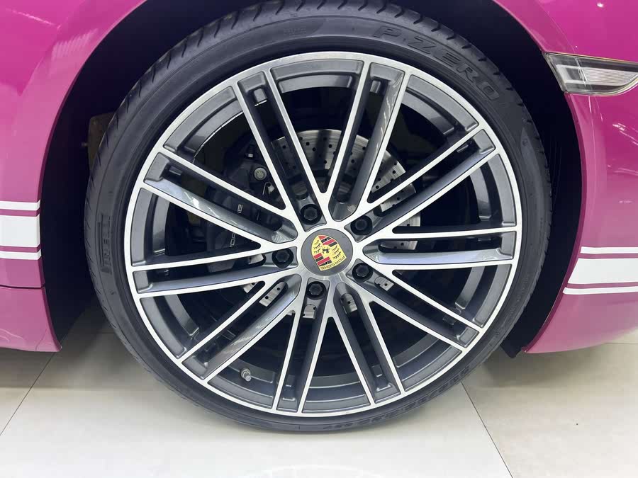 Discover undefined undefined Exterior Interior Images.Find all aspects and details of cars.