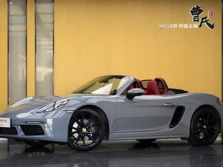 Discover undefined undefined Exterior Interior Images.Find all aspects and details of cars.