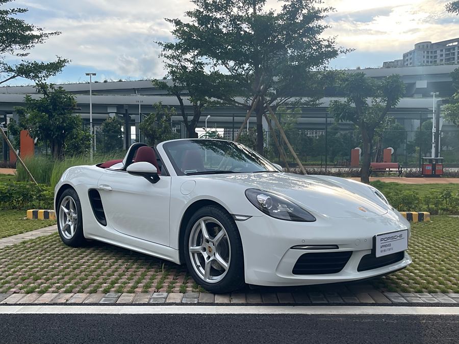 Discover undefined undefined Exterior Interior Images.Find all aspects and details of cars.