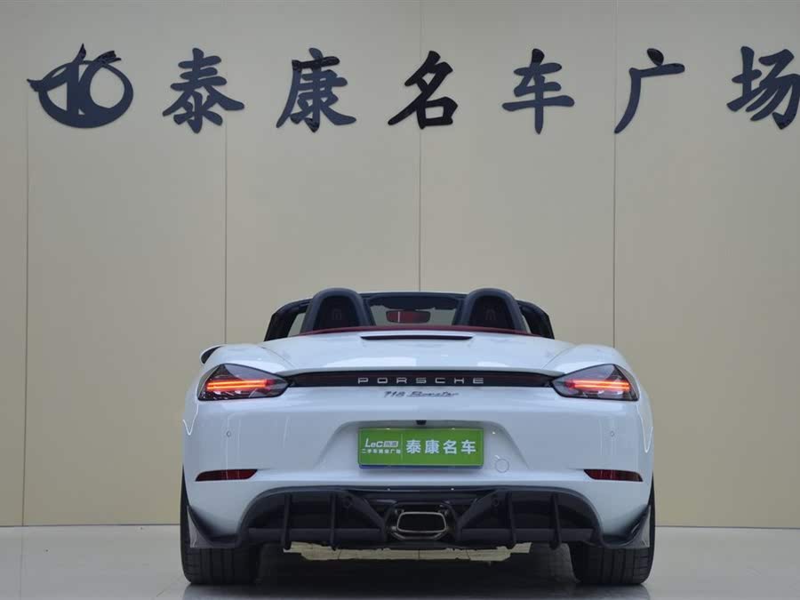 Discover undefined undefined Exterior Interior Images.Find all aspects and details of cars.