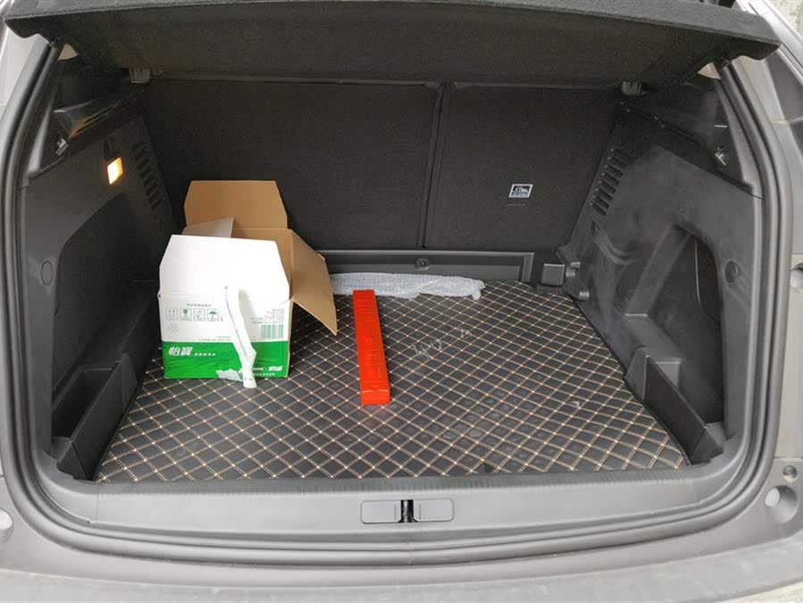 Discover undefined undefined Exterior Interior Images.Find all aspects and details of cars.
