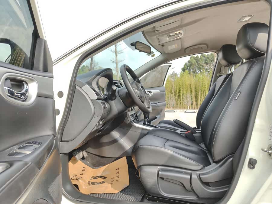 Discover undefined undefined Exterior Interior Images.Find all aspects and details of cars.