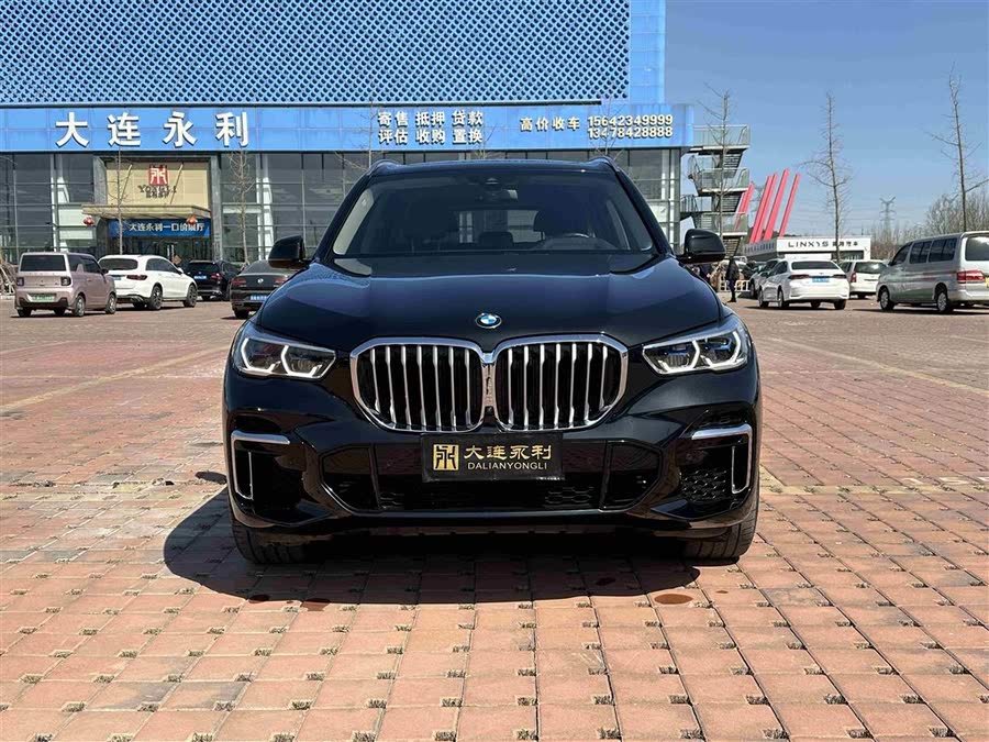 Discover undefined undefined Exterior Interior Images.Find all aspects and details of cars.