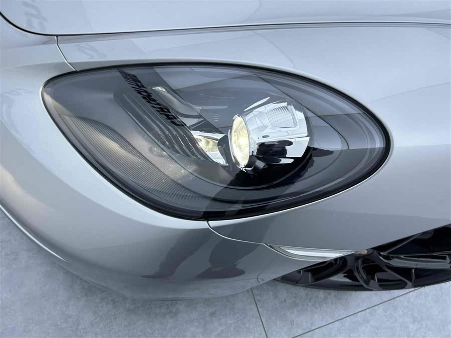 Discover undefined undefined Exterior Interior Images.Find all aspects and details of cars.