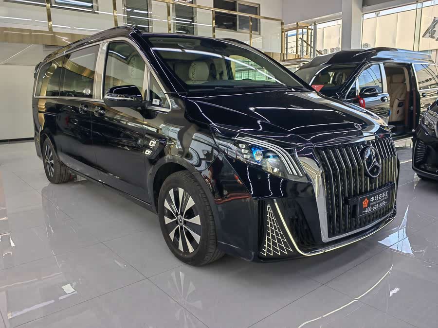 Discover undefined undefined Exterior Interior Images.Find all aspects and details of cars.
