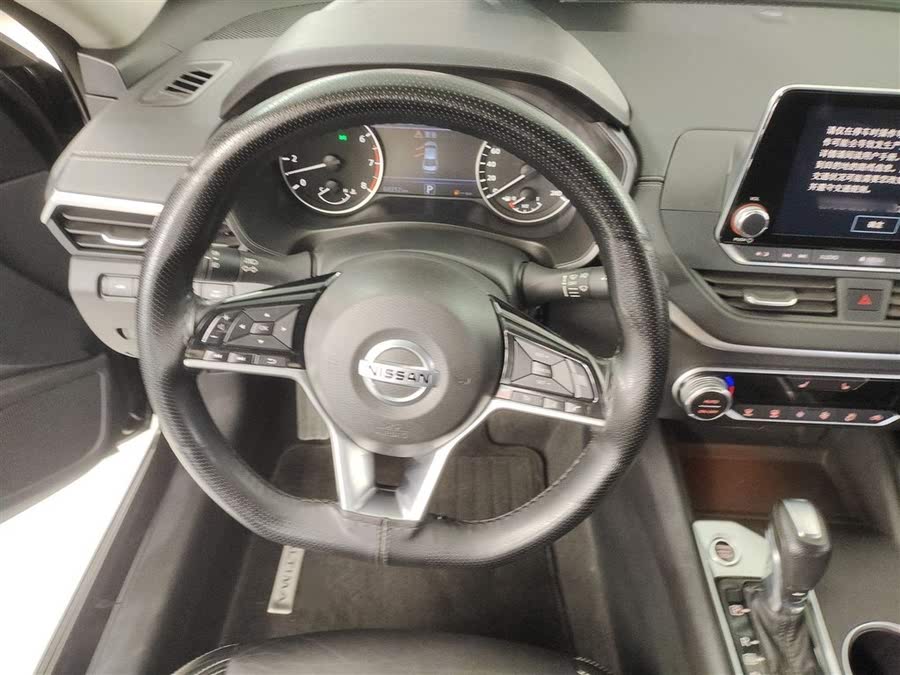 Discover undefined undefined Exterior Interior Images.Find all aspects and details of cars.