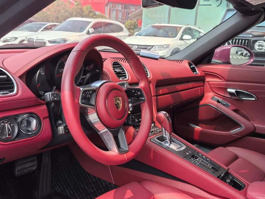 Discover undefined undefined Exterior Interior Images.Find all aspects and details of cars.