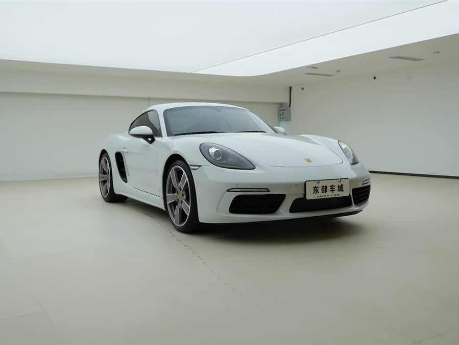 Discover undefined undefined Exterior Interior Images.Find all aspects and details of cars.