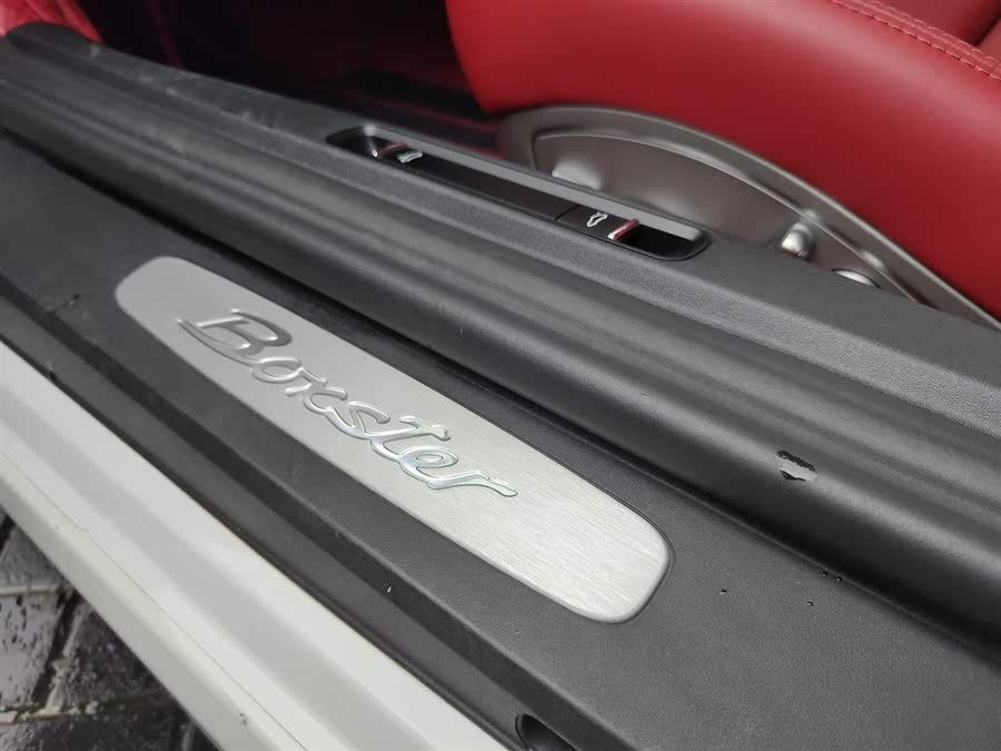 Discover undefined undefined Exterior Interior Images.Find all aspects and details of cars.