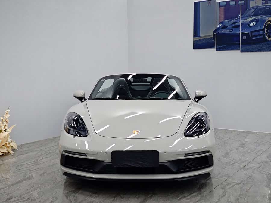 Discover undefined undefined Exterior Interior Images.Find all aspects and details of cars.