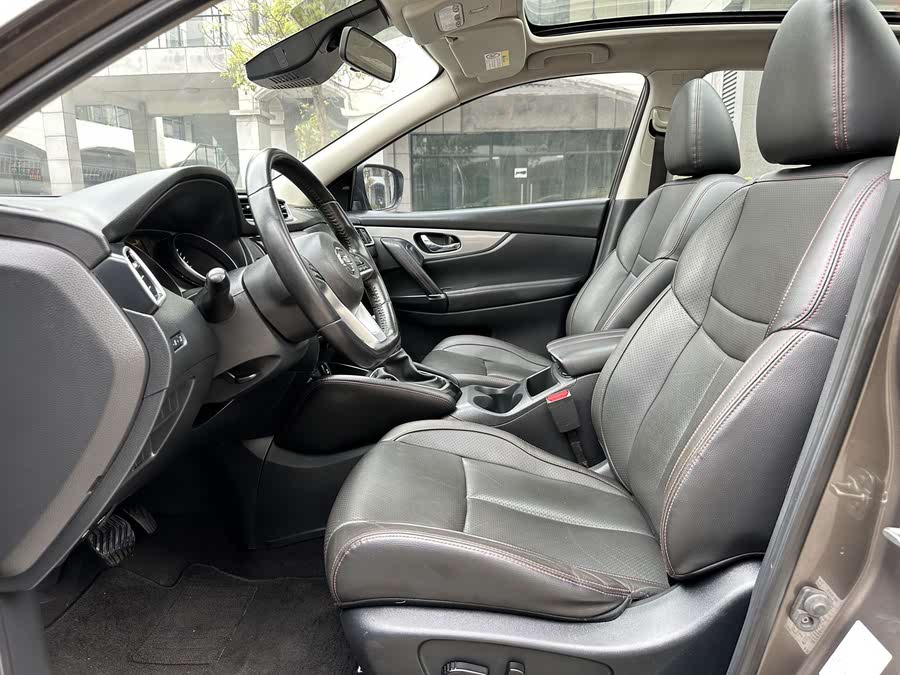 Discover undefined undefined Exterior Interior Images.Find all aspects and details of cars.
