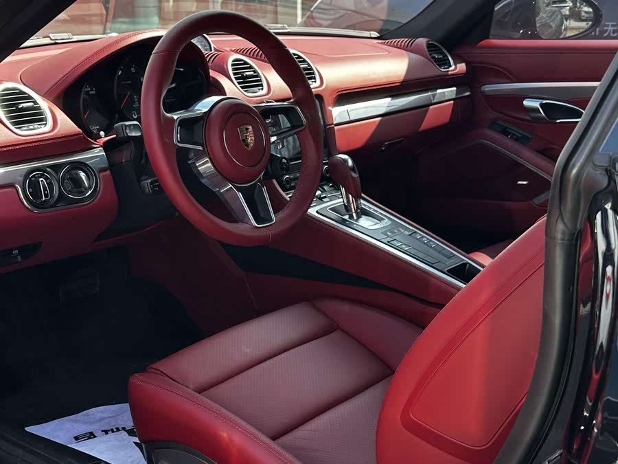 Discover undefined undefined Exterior Interior Images.Find all aspects and details of cars.