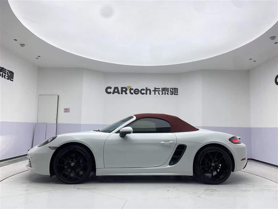 Discover undefined undefined Exterior Interior Images.Find all aspects and details of cars.