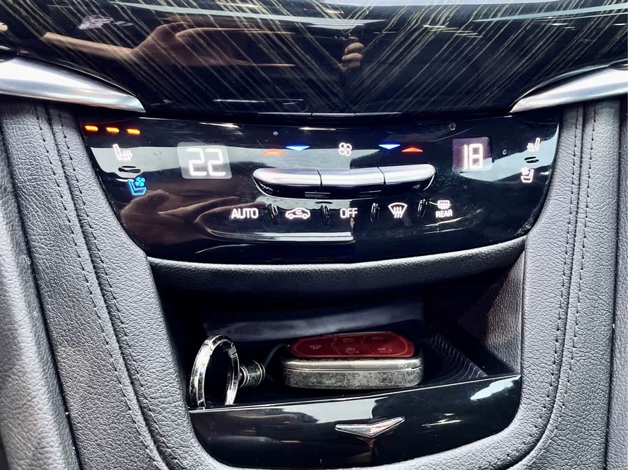 Discover undefined undefined Exterior Interior Images.Find all aspects and details of cars.