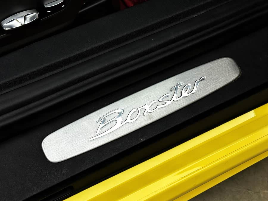 Discover undefined undefined Exterior Interior Images.Find all aspects and details of cars.