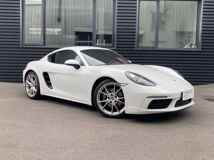 Discover undefined undefined Exterior Interior Images.Find all aspects and details of cars.
