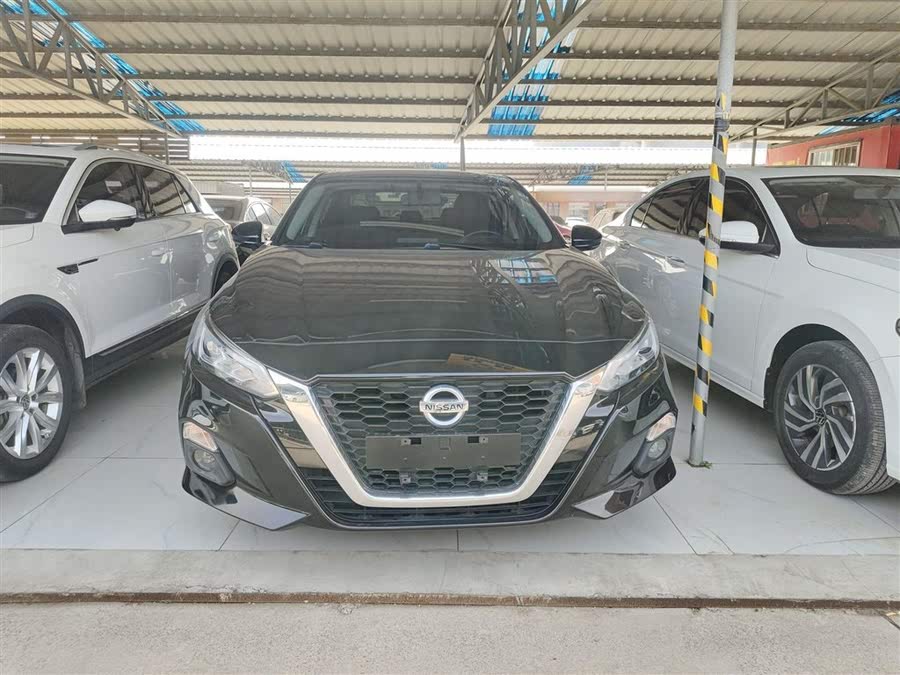 Discover undefined undefined Exterior Interior Images.Find all aspects and details of cars.
