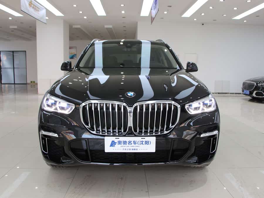 Discover undefined undefined Exterior Interior Images.Find all aspects and details of cars.