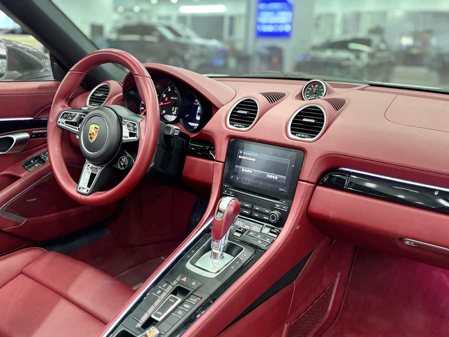 Discover undefined undefined Exterior Interior Images.Find all aspects and details of cars.