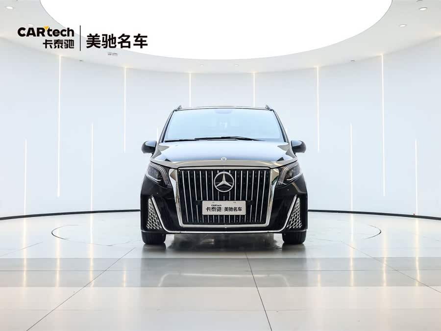 Discover undefined undefined Exterior Interior Images.Find all aspects and details of cars.
