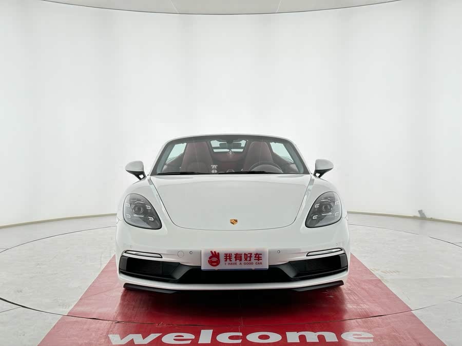 Discover undefined undefined Exterior Interior Images.Find all aspects and details of cars.