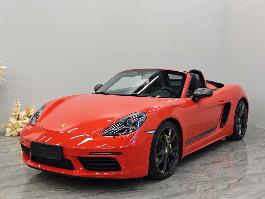 Discover undefined undefined Exterior Interior Images.Find all aspects and details of cars.