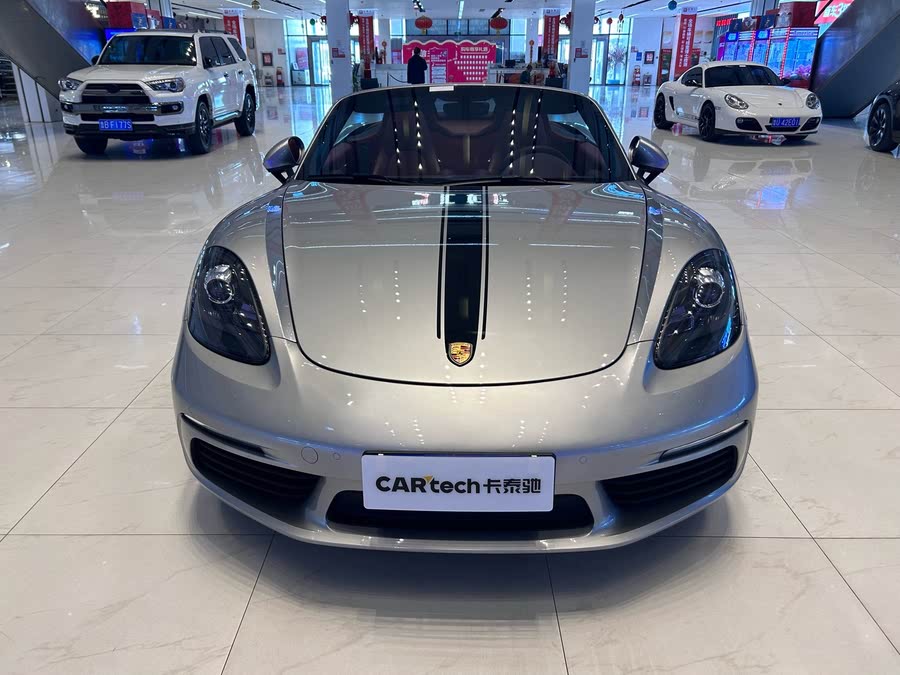 Discover undefined undefined Exterior Interior Images.Find all aspects and details of cars.