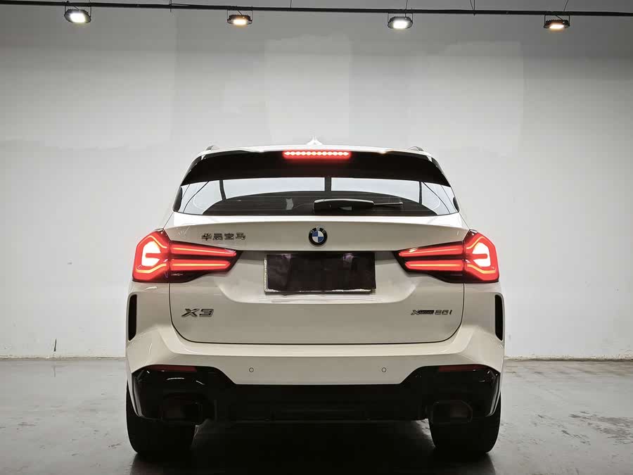 Discover undefined undefined Exterior Interior Images.Find all aspects and details of cars.