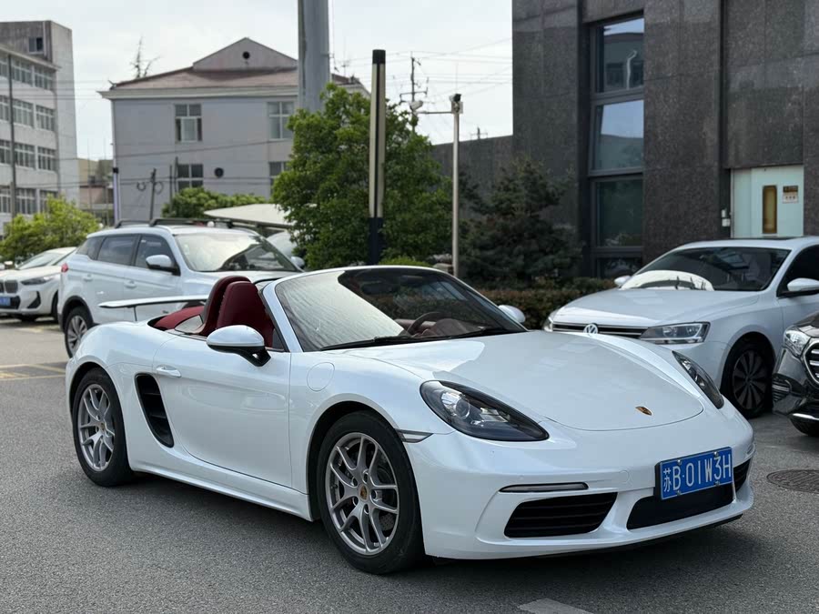 Discover undefined undefined Exterior Interior Images.Find all aspects and details of cars.