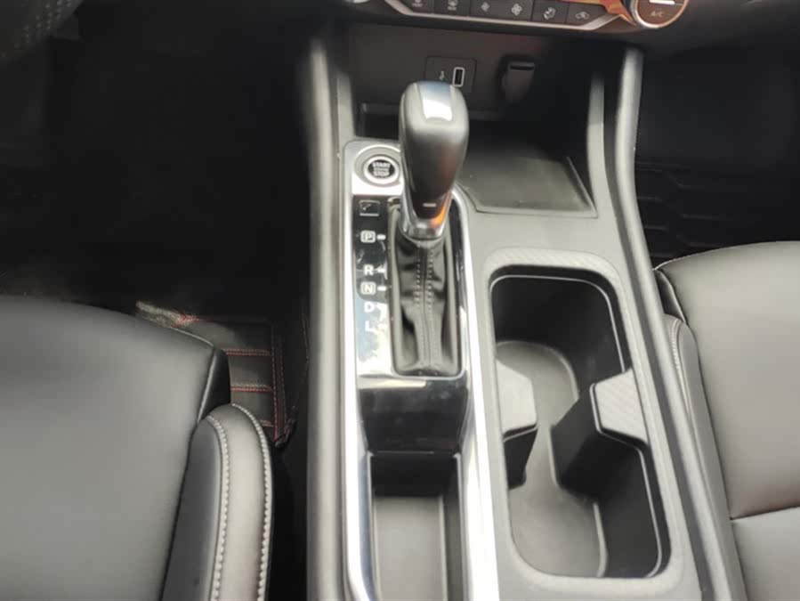 Discover undefined undefined Exterior Interior Images.Find all aspects and details of cars.