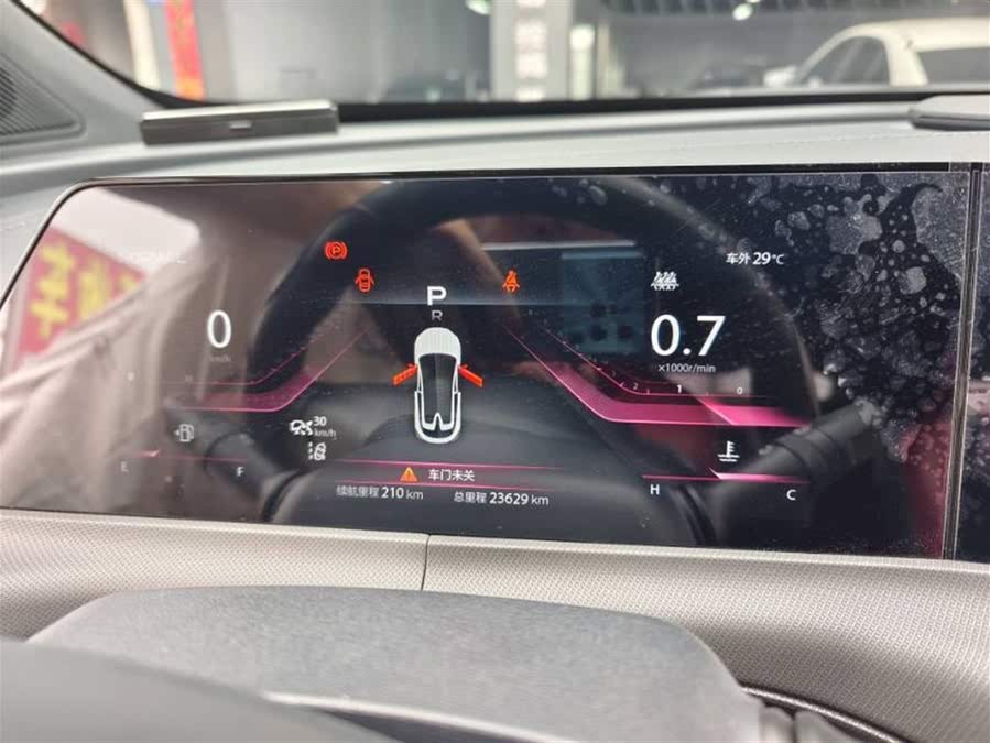 Discover undefined undefined Exterior Interior Images.Find all aspects and details of cars.