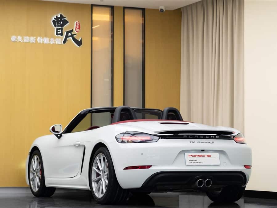 Discover undefined undefined Exterior Interior Images.Find all aspects and details of cars.
