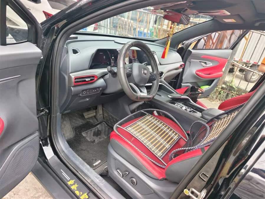 Discover undefined undefined Exterior Interior Images.Find all aspects and details of cars.