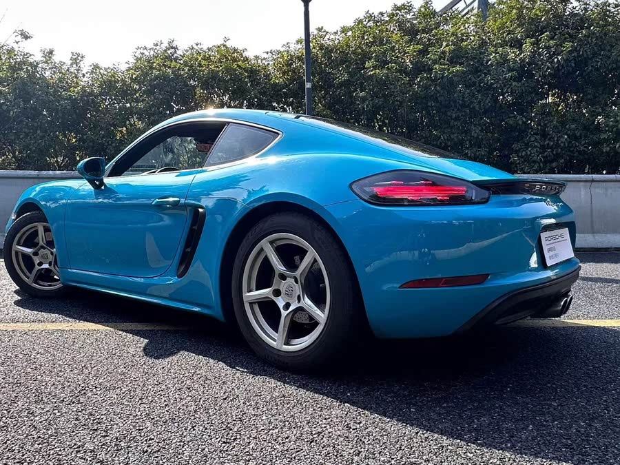 Discover undefined undefined Exterior Interior Images.Find all aspects and details of cars.